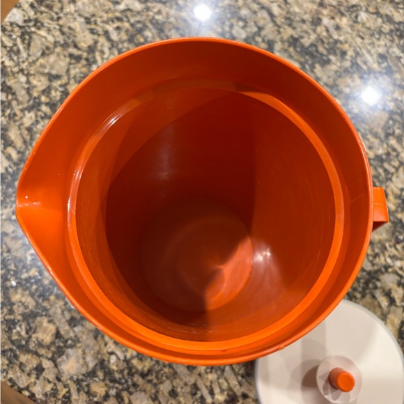 Vintage Tupperware Orange Pitcher with Lid - Picture 2 of 3